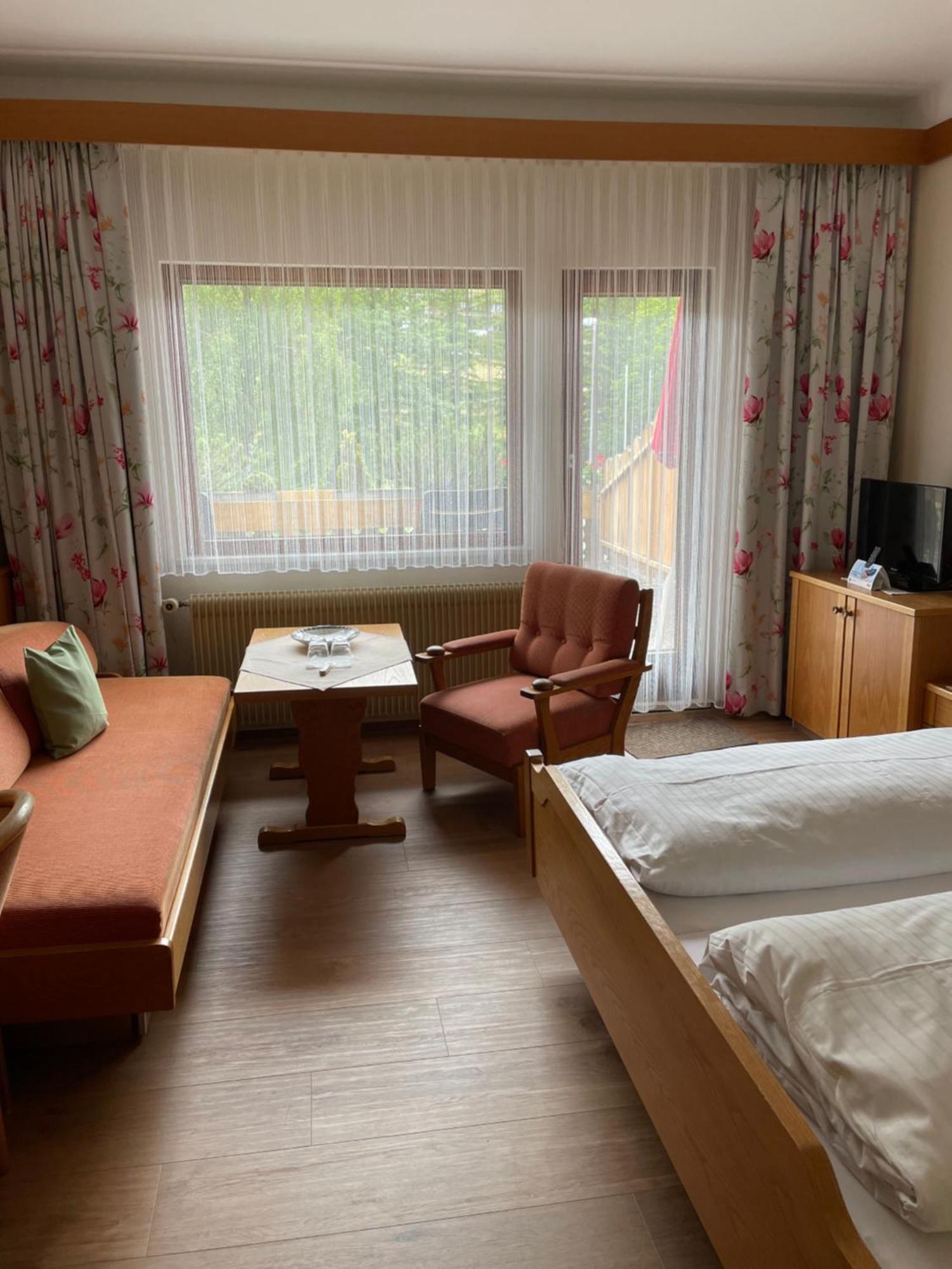 Hotel Waldlust Байерсброн Екстериор снимка