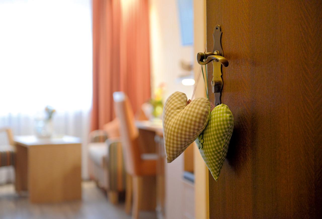 Hotel Waldlust Байерсброн Екстериор снимка