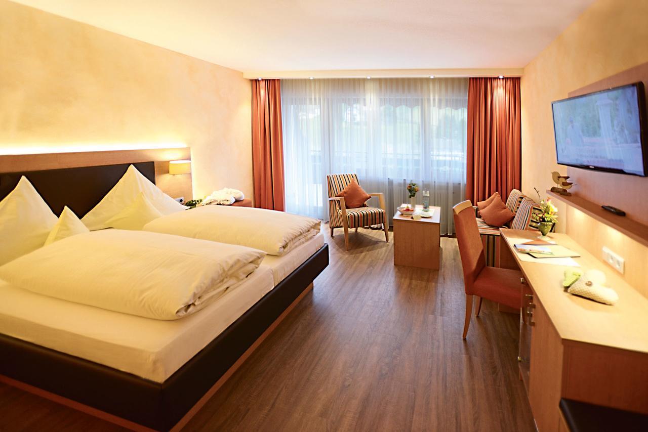 Hotel Waldlust Байерсброн Екстериор снимка